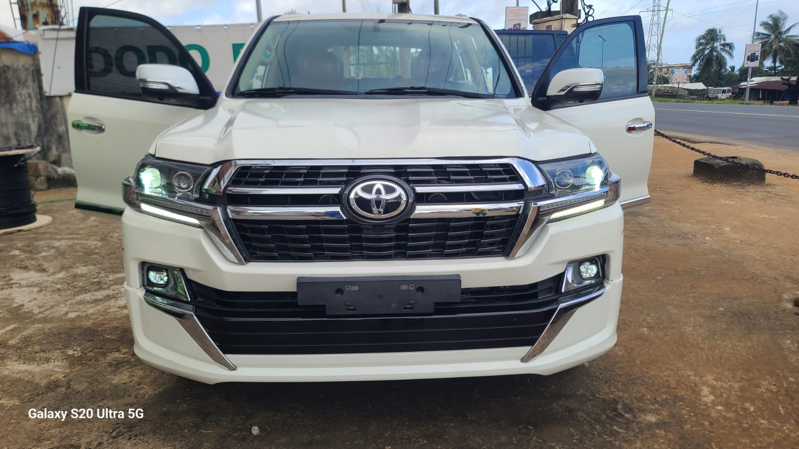 Toyota Landcruiser GXR 2013 Upgrade to 2021