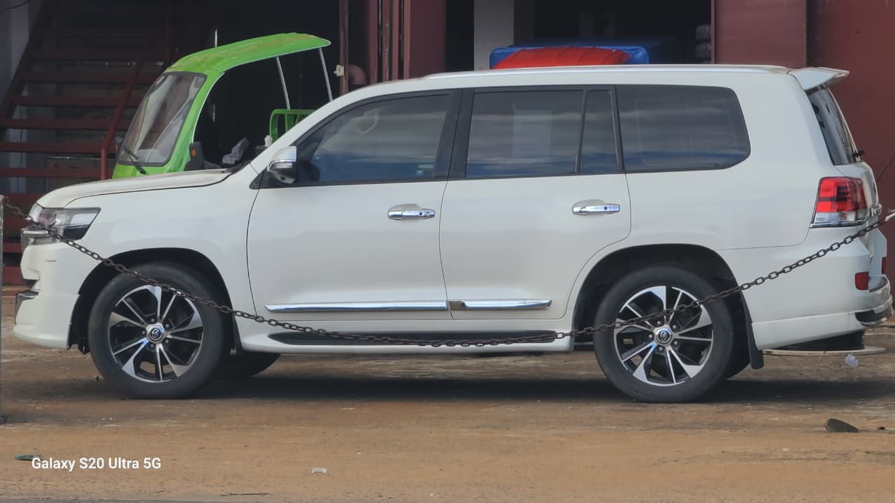 Toyota Landcruiser GXR 2013 Upgrade to 2021
