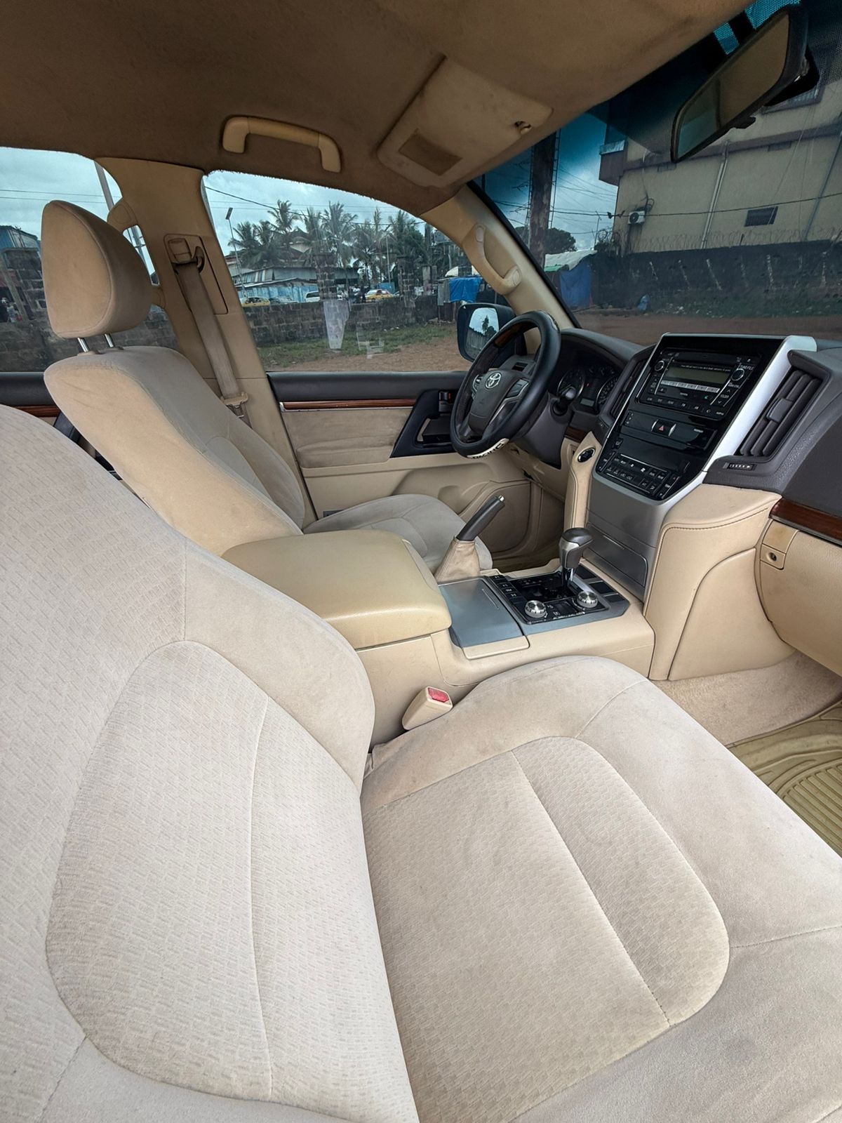 Toyota Landcruiser lc200 2017