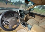 Toyota Landcruiser lc200 2017